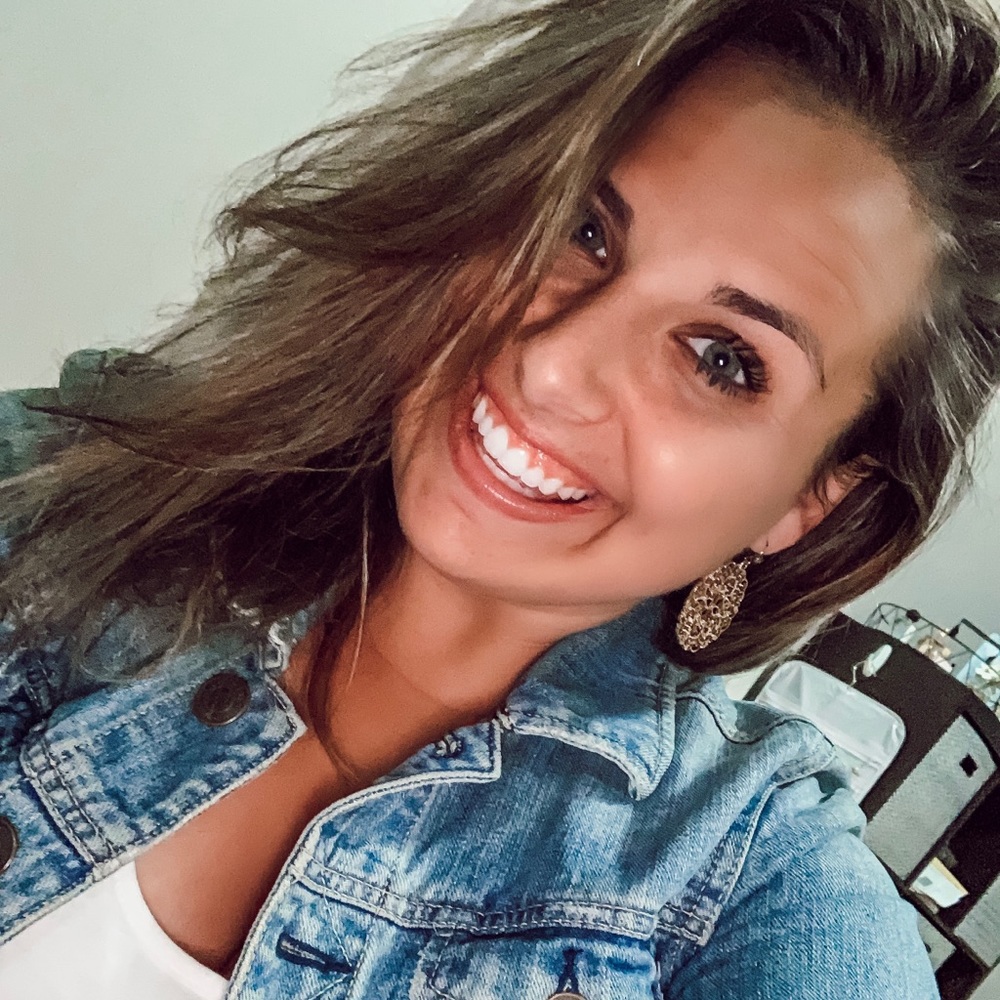 Meet your Posher, Lauren